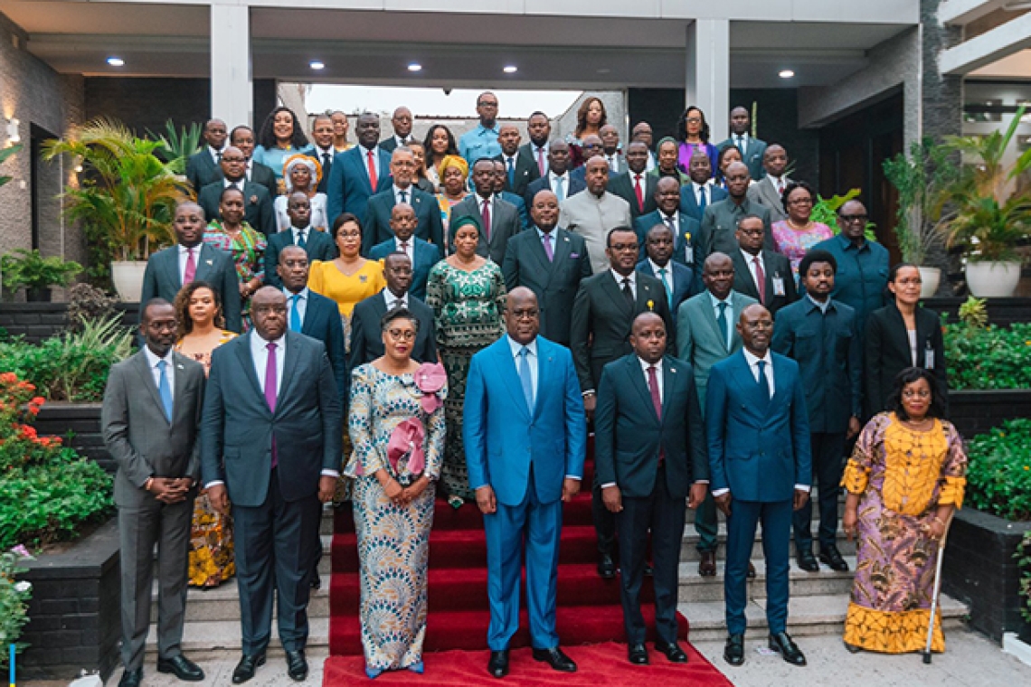 &quot;ONG CONGO N'EST PAS À VENDRE&quot; dénonce opulence des institutions dans le budget de l'Etat