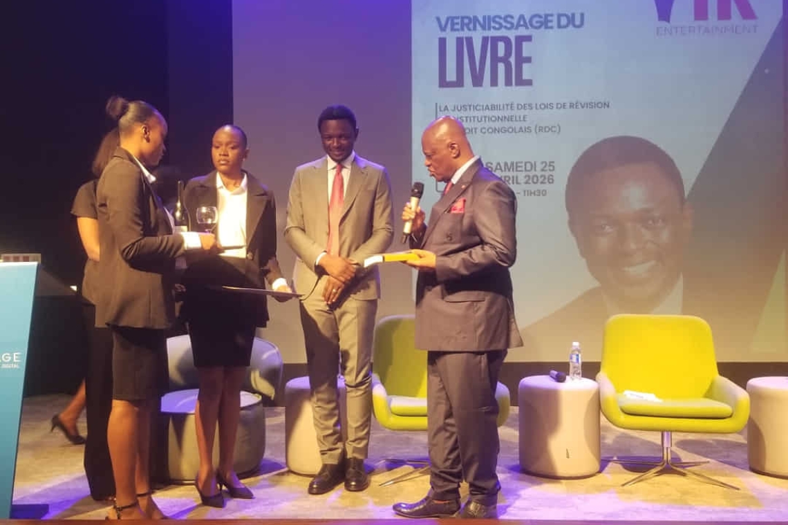 RDC : Jacques Djoli et Evariste Boshab saluent l’ouvrage « La justiciabilité des lois de révision constitutionnelle en droit congolais »